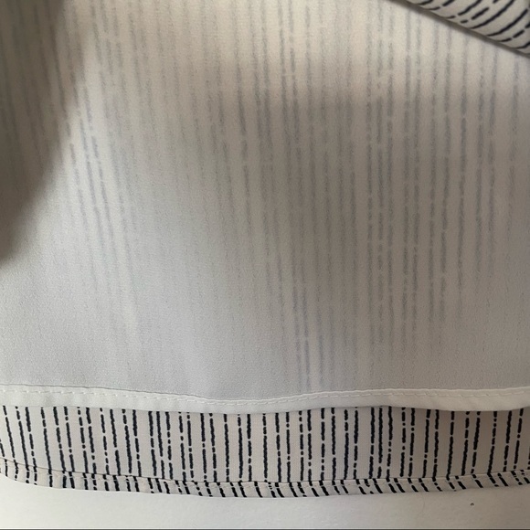 Vici Spontaneity Butterfly Sleeve Striped Blouse Small - Picture 6 of 8